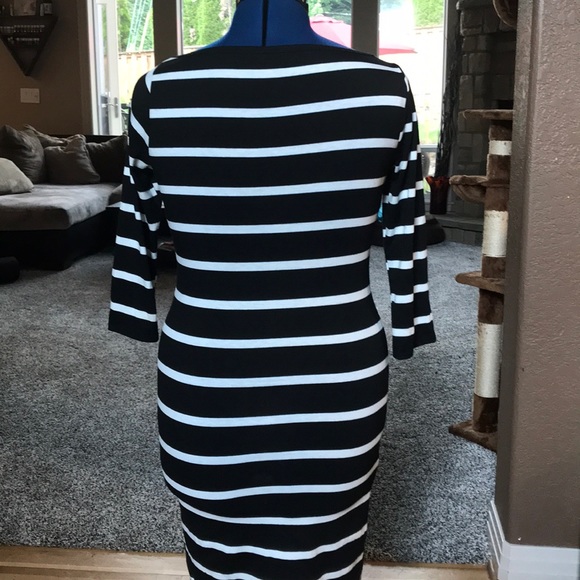 Black and white striped half sleeved lulus - Picture 4 of 6
